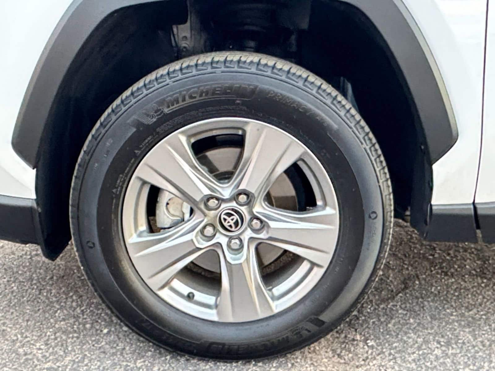 Thumbnail: 2025 Toyota RAV4 - 29