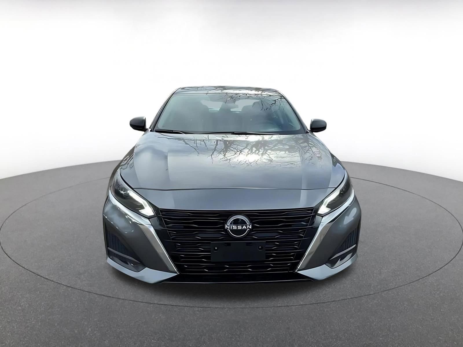 Thumbnail: 2025 Nissan Altima - 4