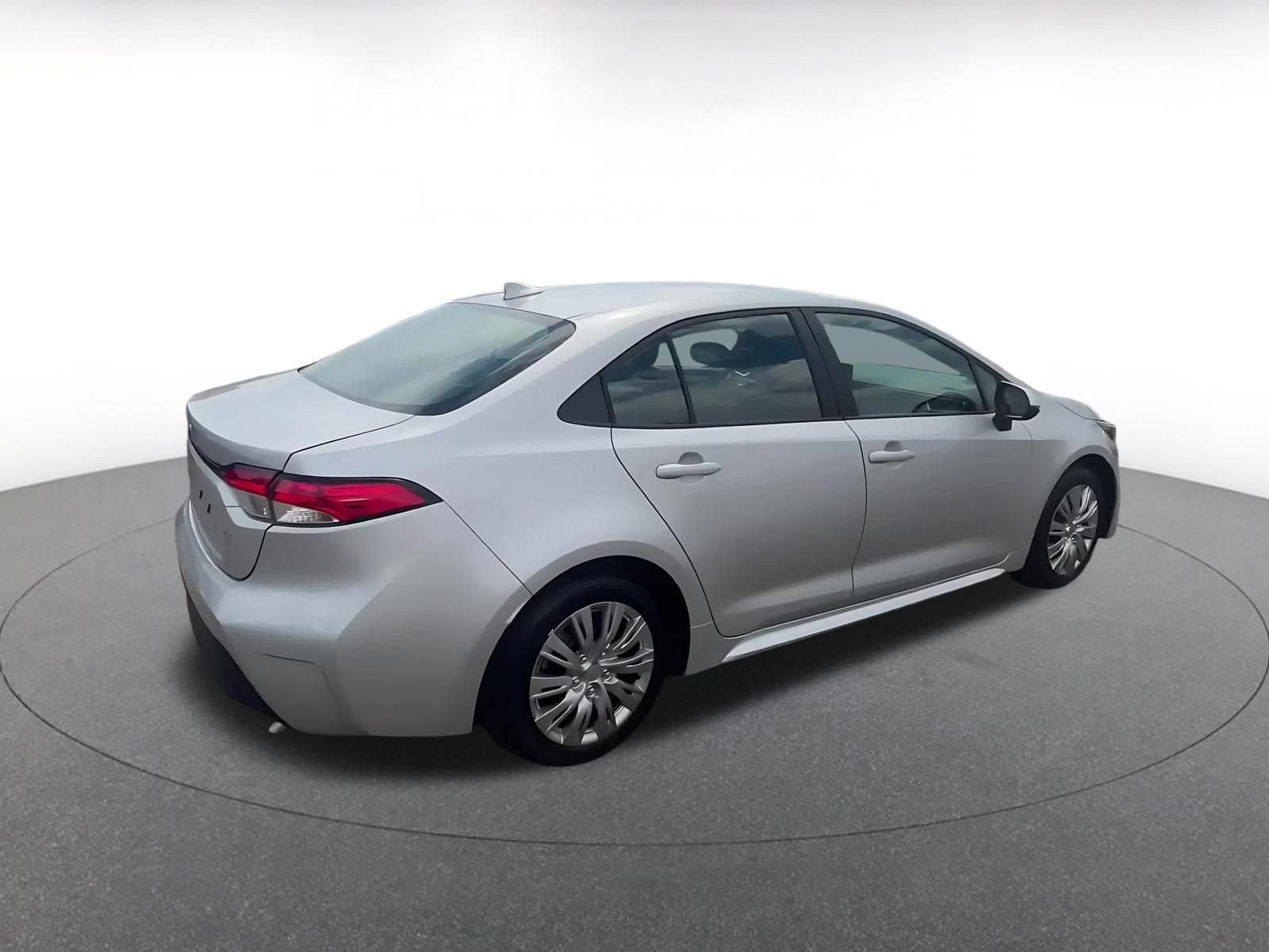 Thumbnail: 2025 Toyota Corolla - 14