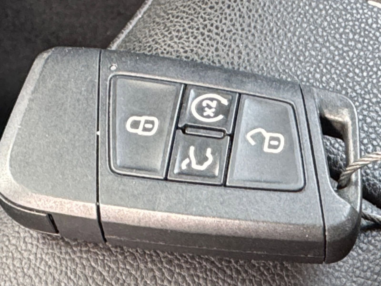 Thumbnail: 2025 Volkswagen Jetta - 22