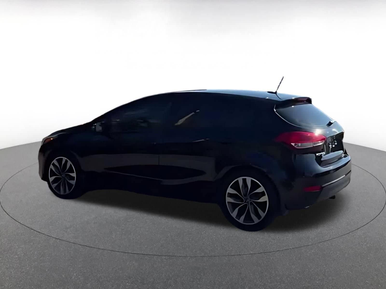 Thumbnail: 2018 Kia Forte - 7