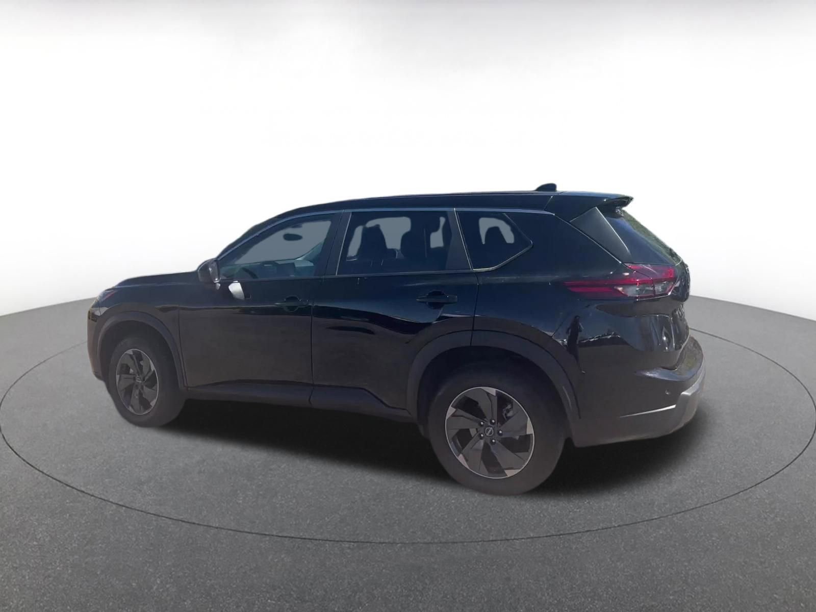 Thumbnail: 2025 Nissan Rogue - 10