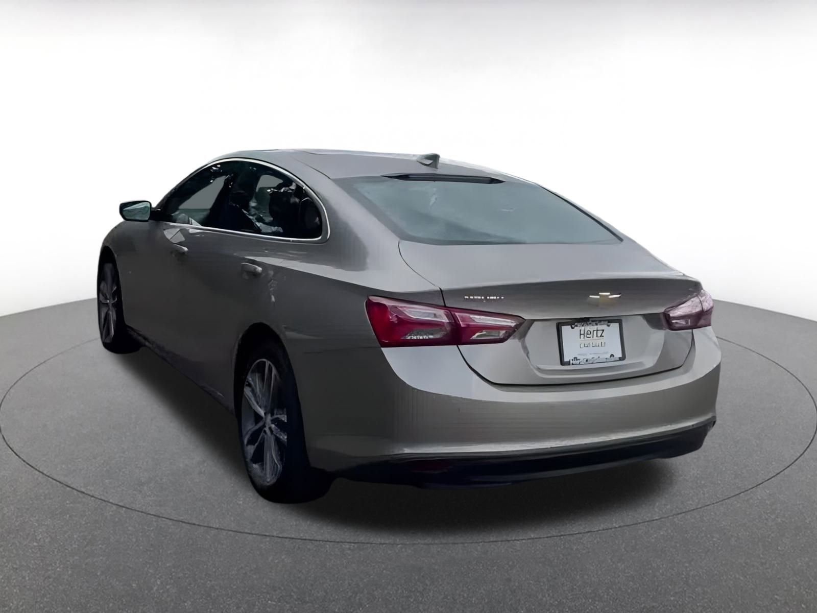 Thumbnail: 2024 Chevrolet Malibu - 10