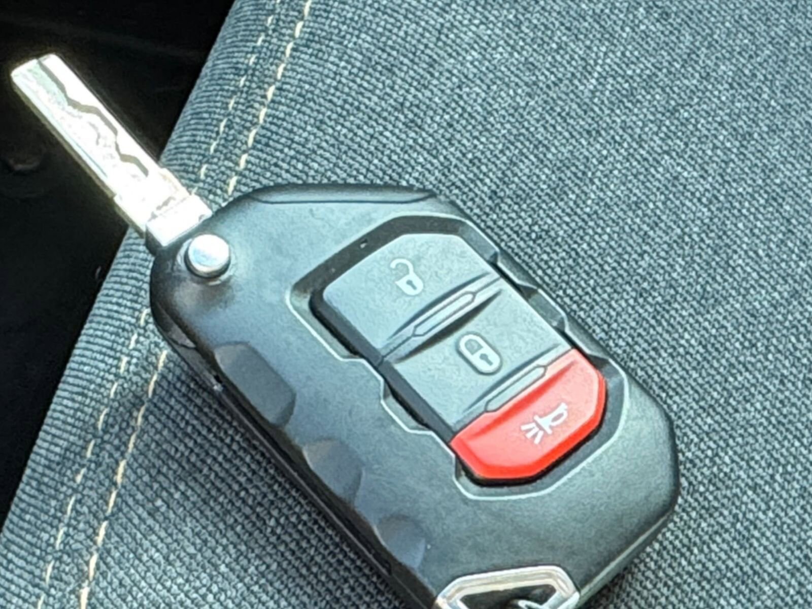 Thumbnail: 2025 Jeep Wrangler - 22