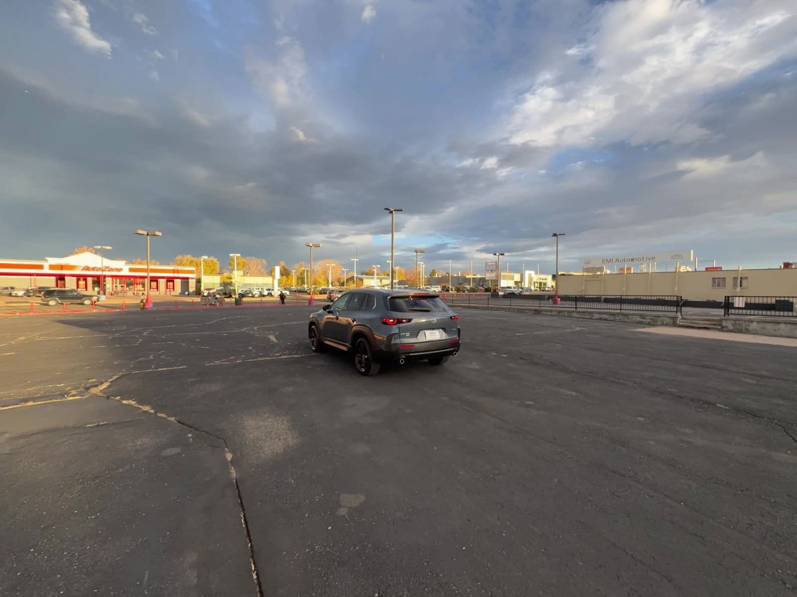 Thumbnail: 2025 Mazda CX-50 - 15