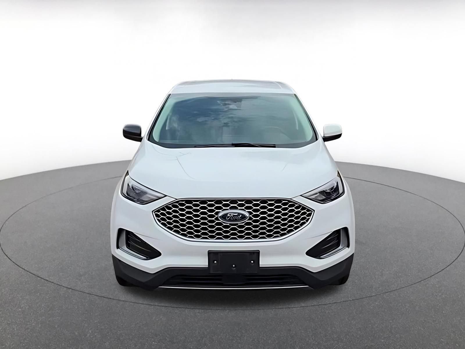 Thumbnail: 2024 Ford Edge - 4