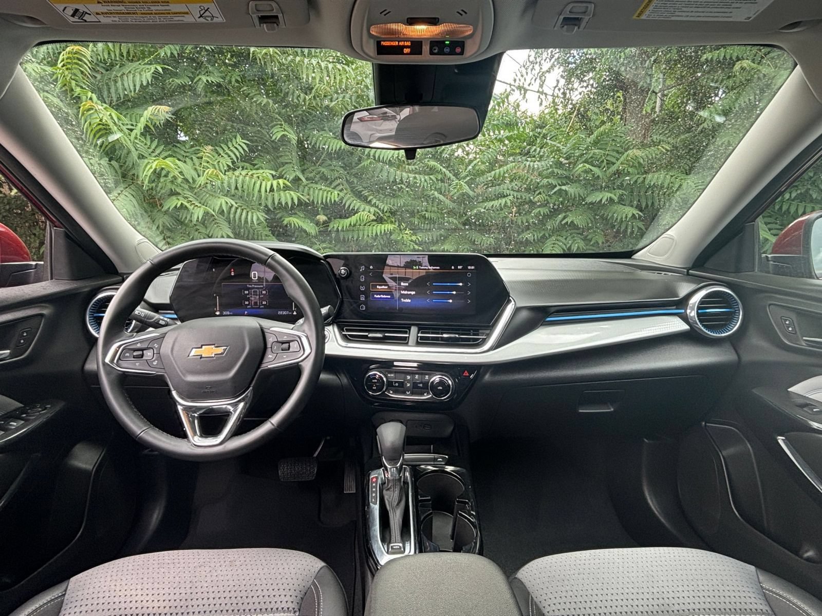 Thumbnail: 2025 Chevrolet Trax - 30