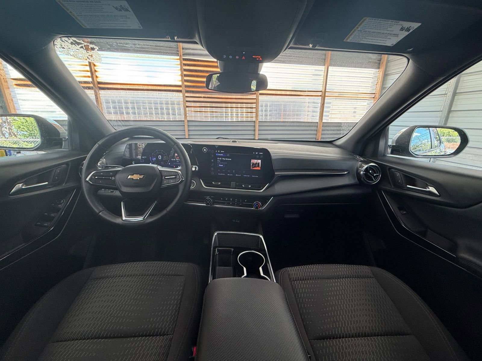 Thumbnail: 2025 Chevrolet Equinox - 32