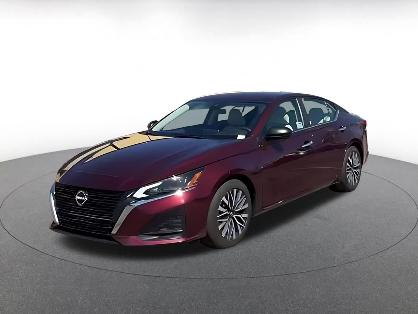 Thumbnail: 2025 Nissan Altima - 3