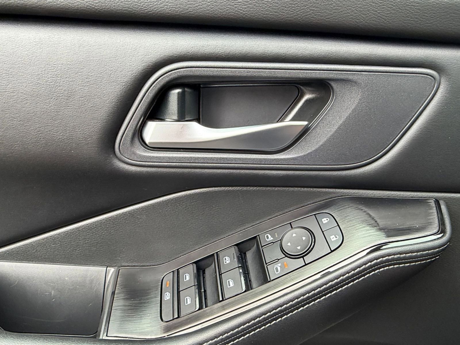 Thumbnail: 2025 Nissan Rogue - 18