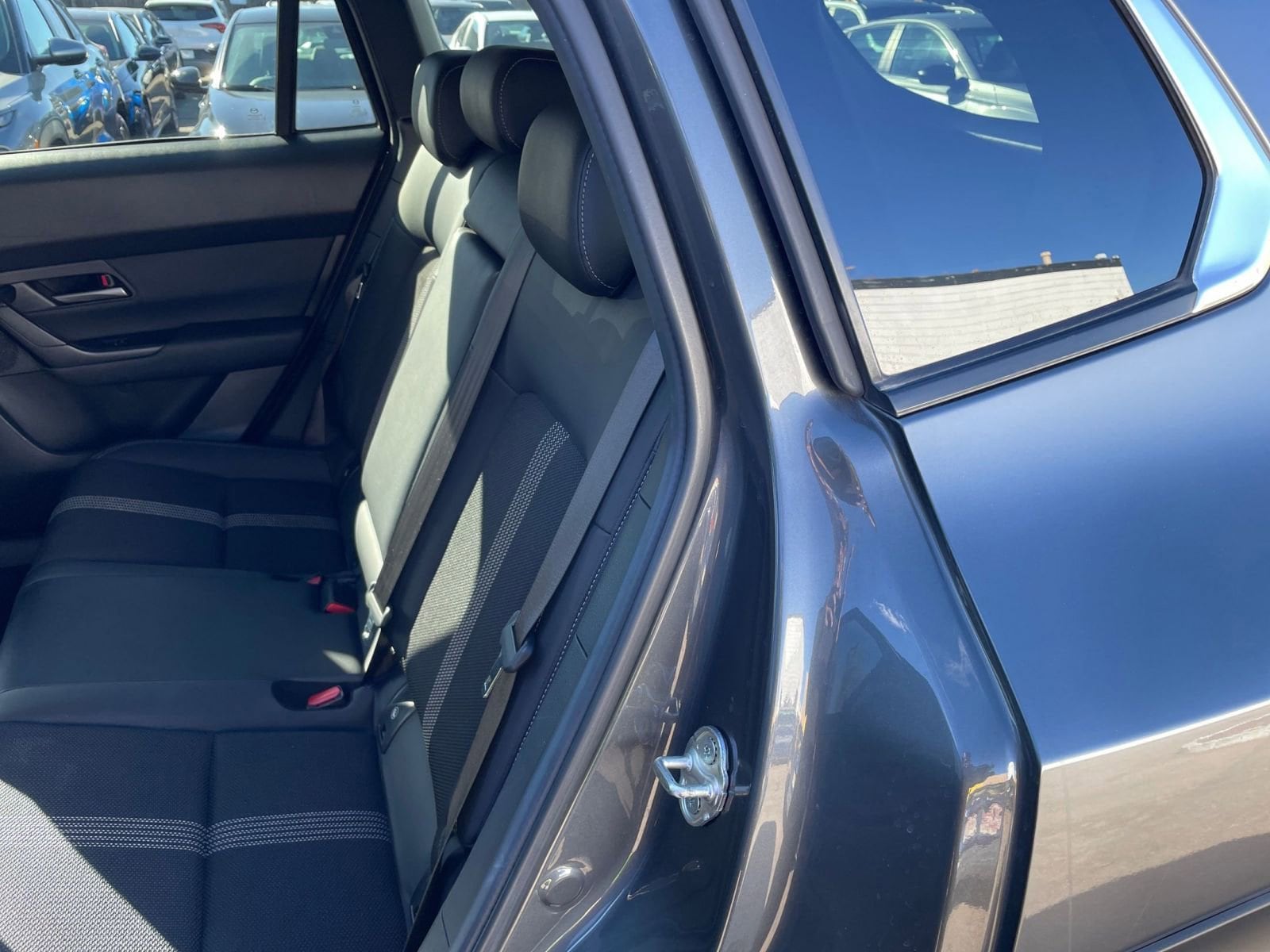 Thumbnail: 2025 Mazda CX-50 - 23