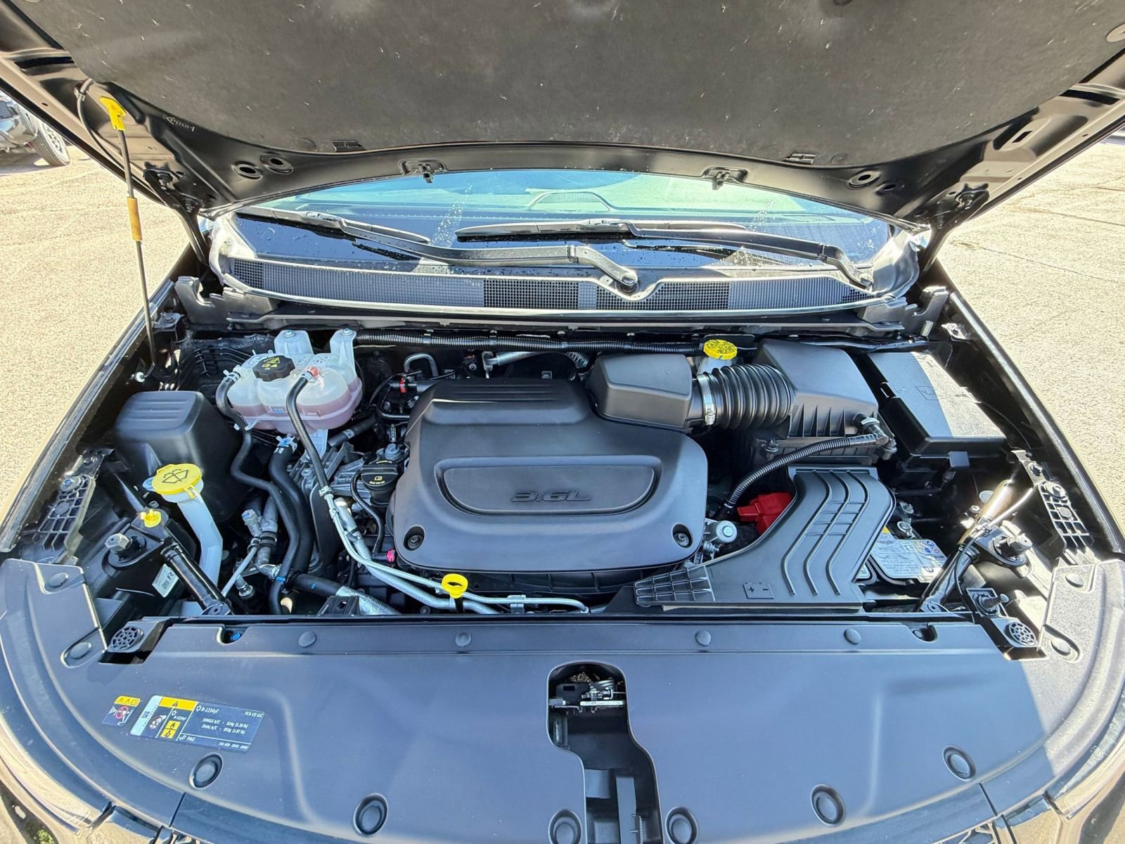 Thumbnail: 2025 Chrysler Pacifica - 32