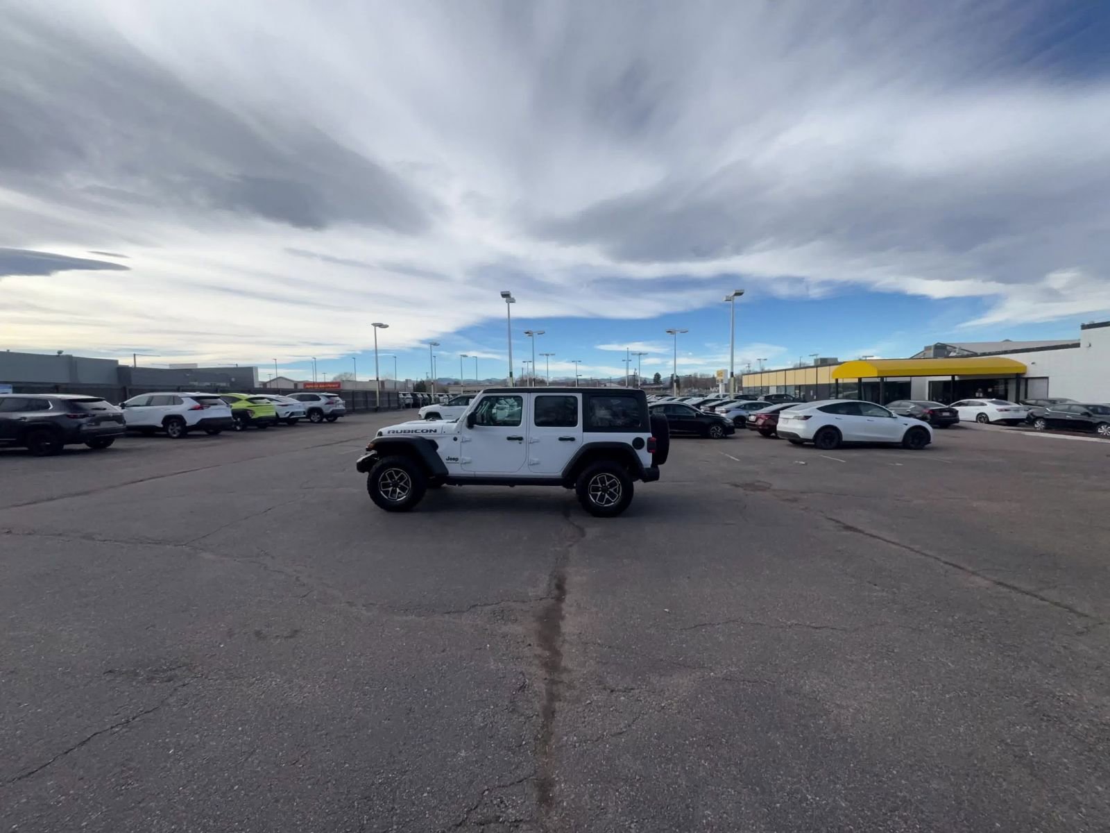 Thumbnail: 2025 Toyota RAV4 - 15