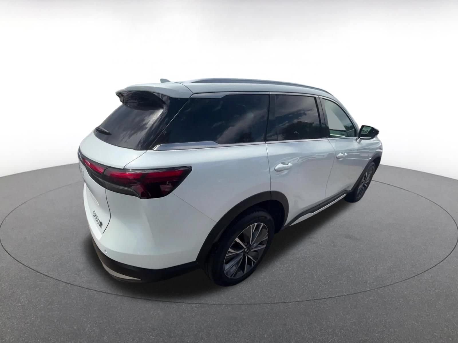 Thumbnail: 2026 INFINITI QX60 - 14