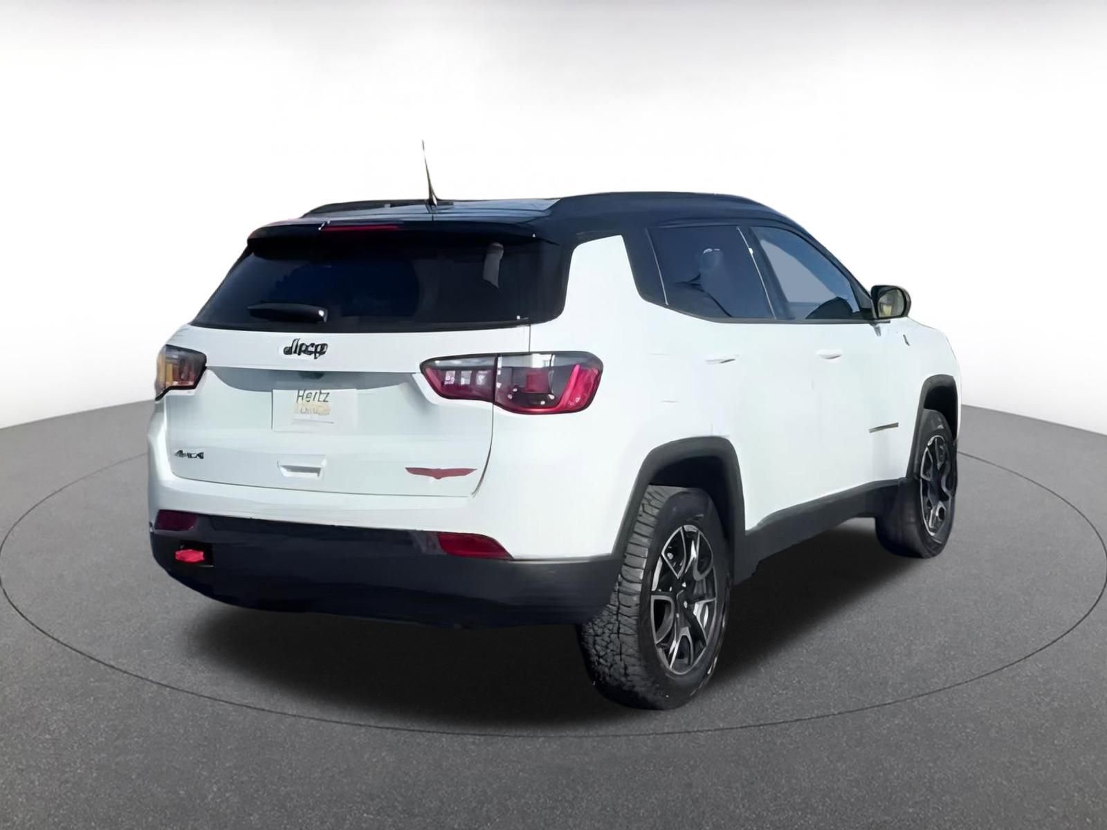 Thumbnail: 2025 Jeep Compass - 9
