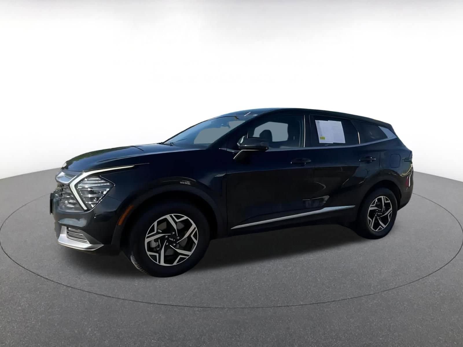 Thumbnail: 2024 Kia Sportage - 8