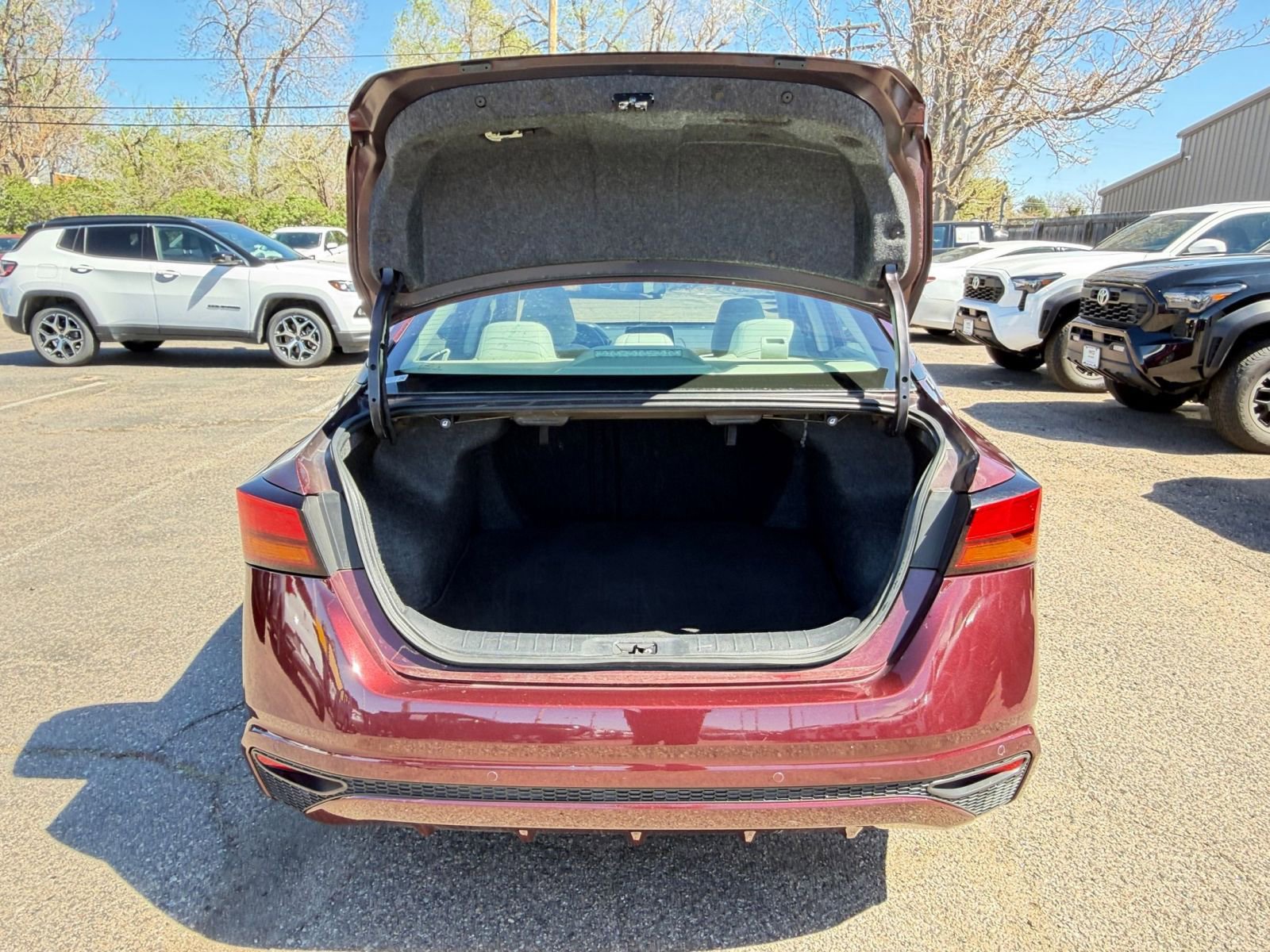 Thumbnail: 2025 Nissan Altima - 29