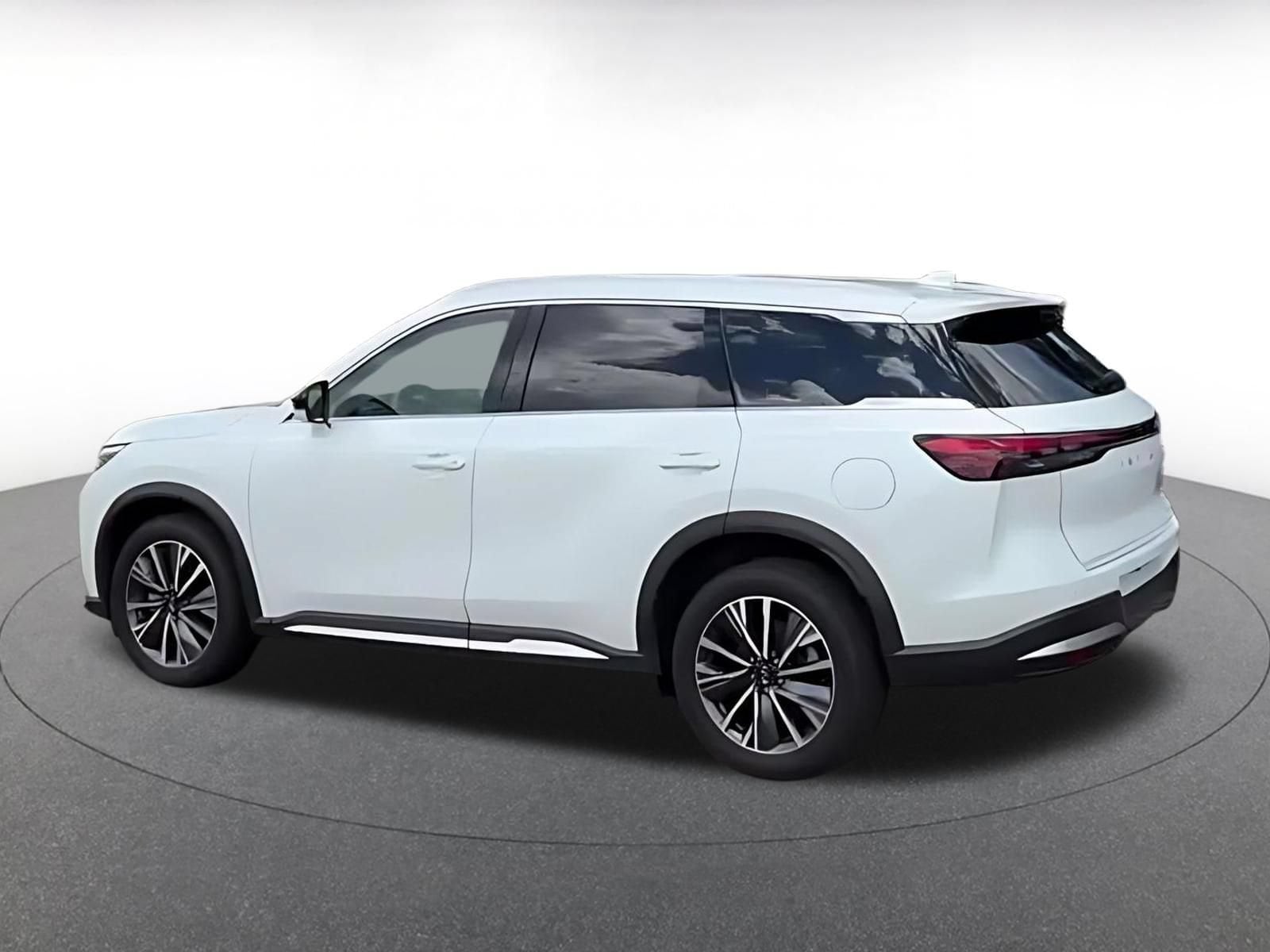 Thumbnail: 2026 INFINITI QX60 - 11