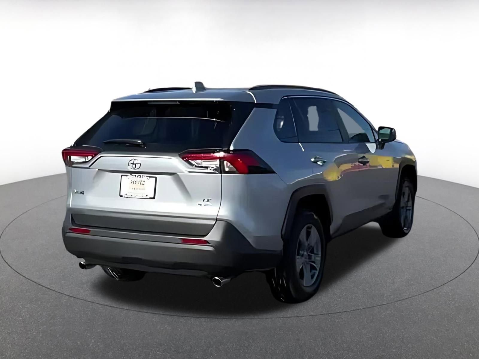 Thumbnail: 2025 Toyota RAV4 - 11