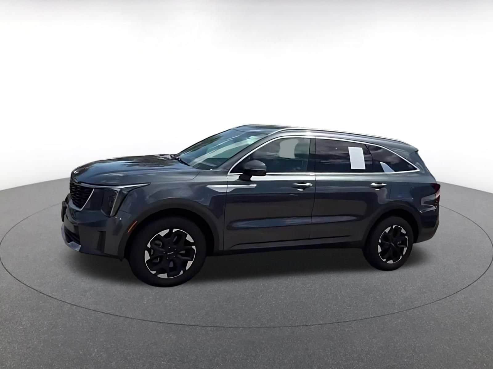 Thumbnail: 2024 Kia Sorento - 9