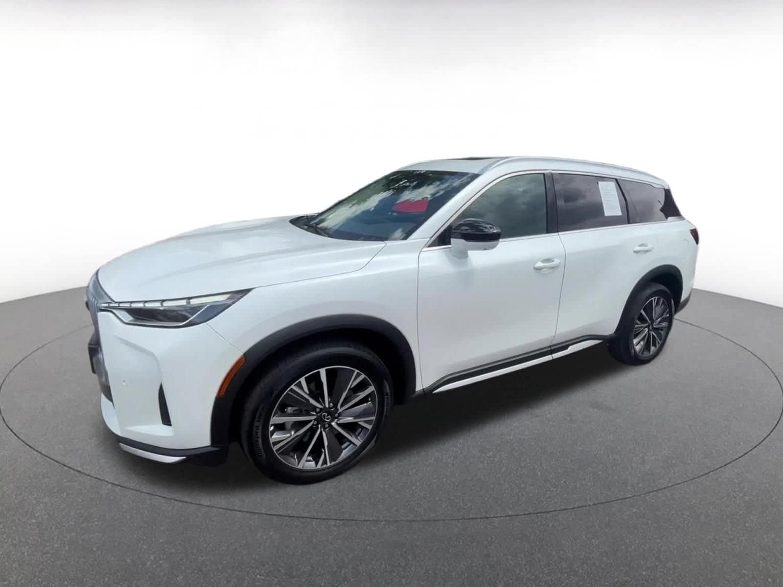 Thumbnail: 2026 INFINITI QX60 - 8
