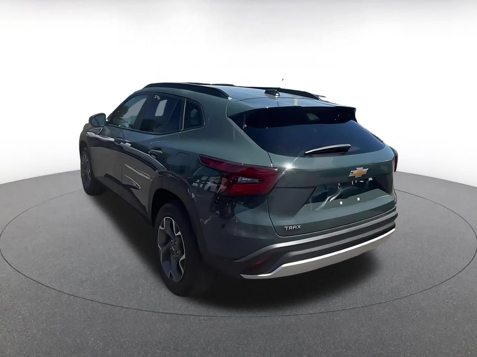 Thumbnail: 2025 Chevrolet Trax - 11