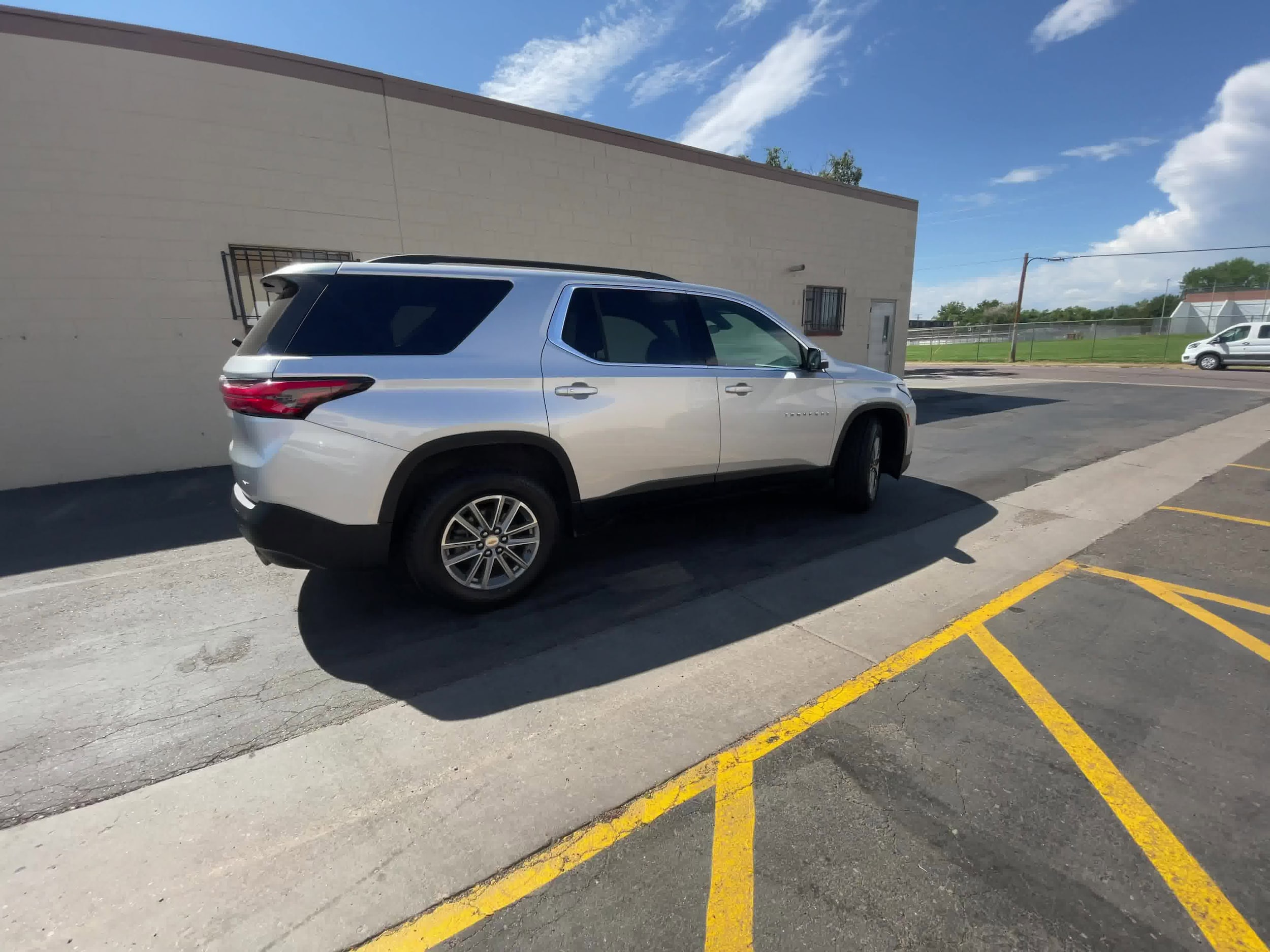 2022 Chevrolet Traverse LT 3