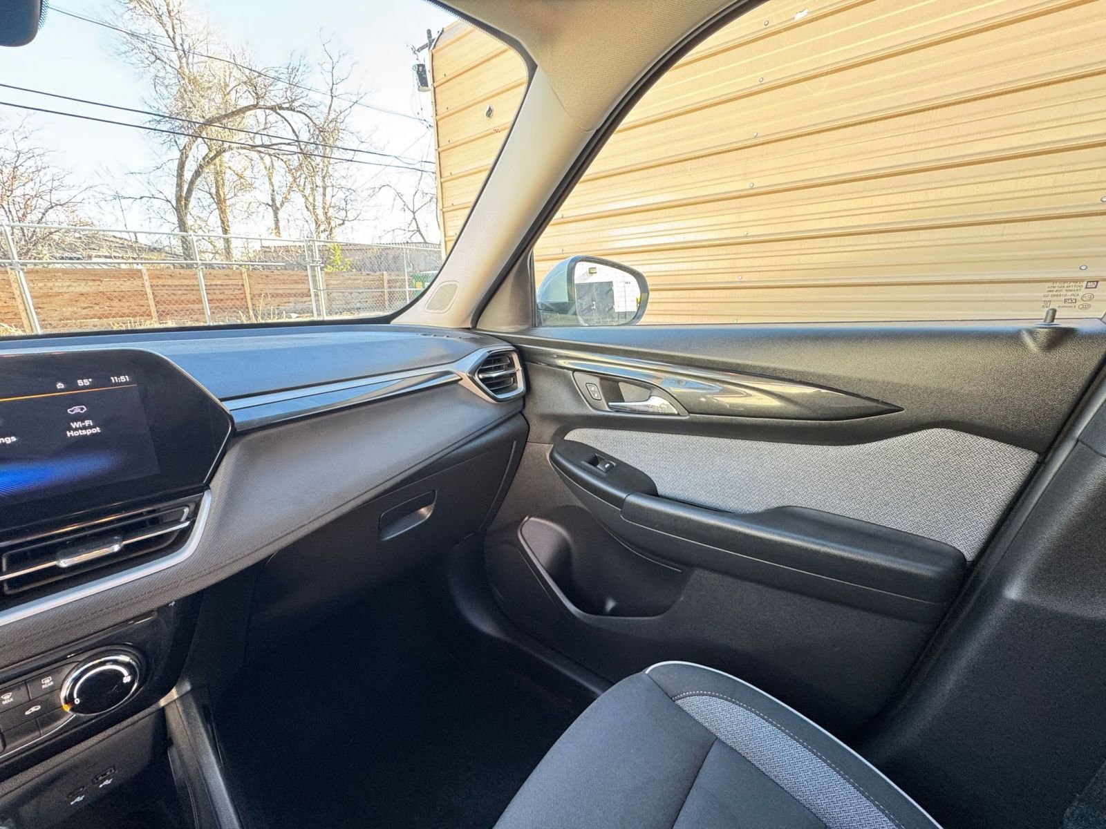 Thumbnail: 2025 Chevrolet TrailBlazer - 33