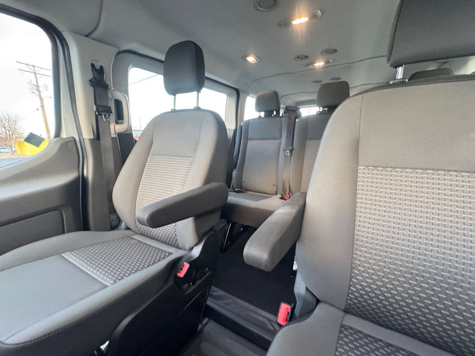 Thumbnail: 2024 Ford Econoline - 35