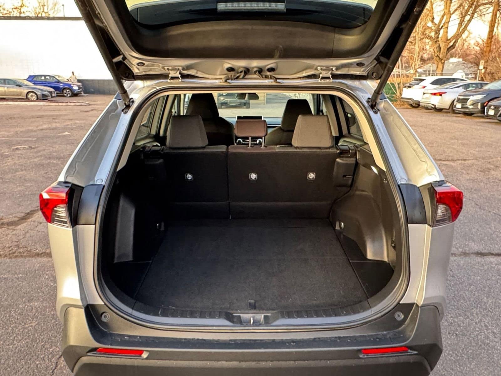 Thumbnail: 2025 Toyota RAV4 - 29