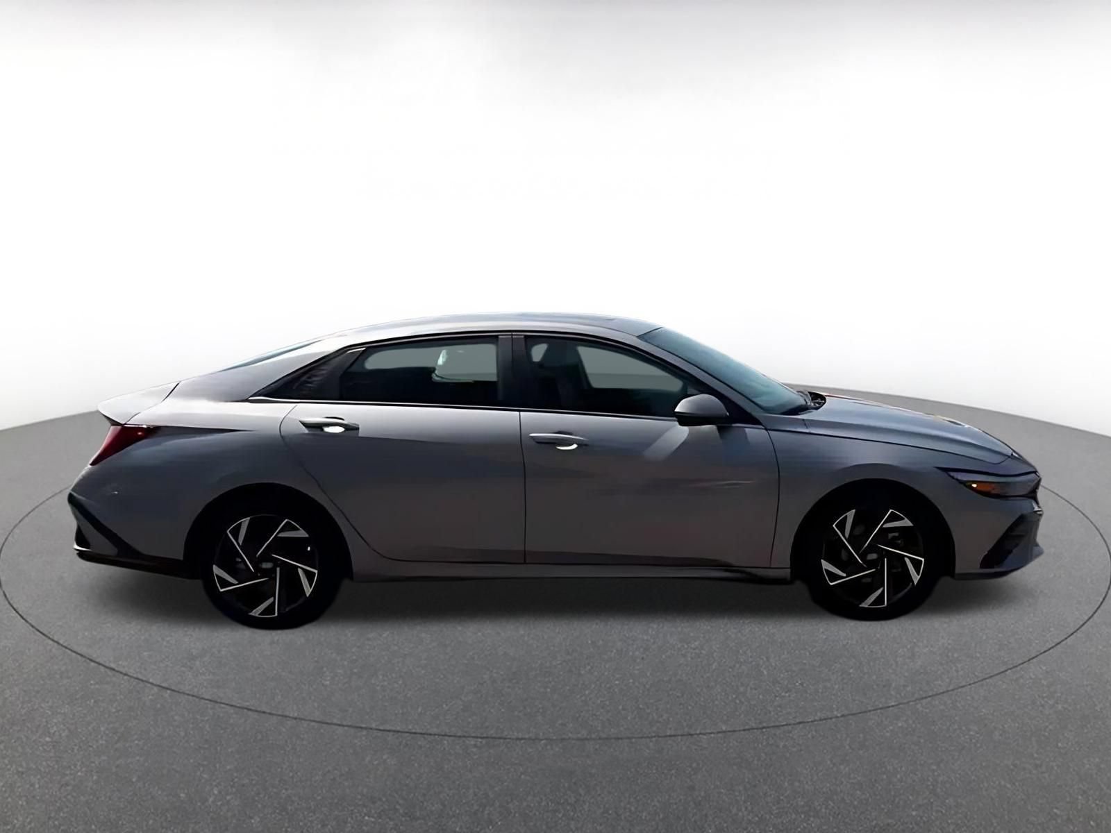 Thumbnail: 2025 Hyundai Elantra - 14
