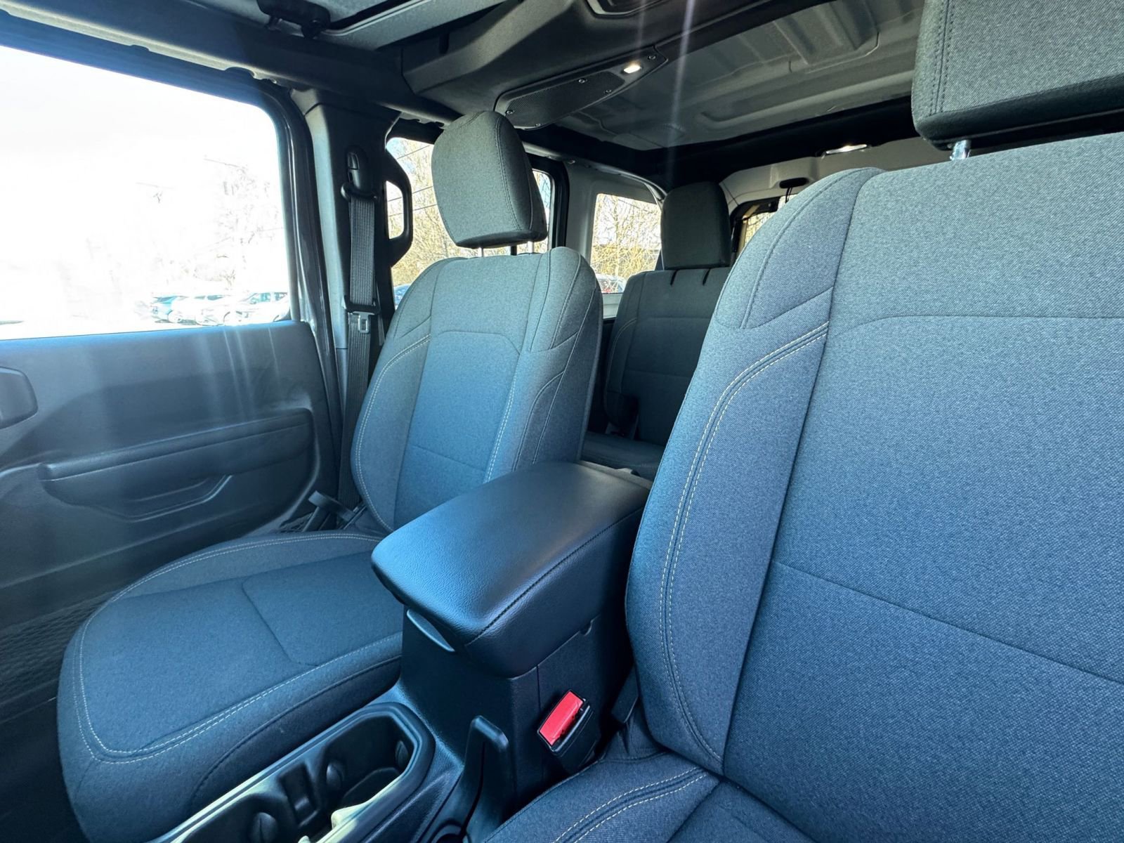 Thumbnail: 2025 Jeep Wrangler - 35