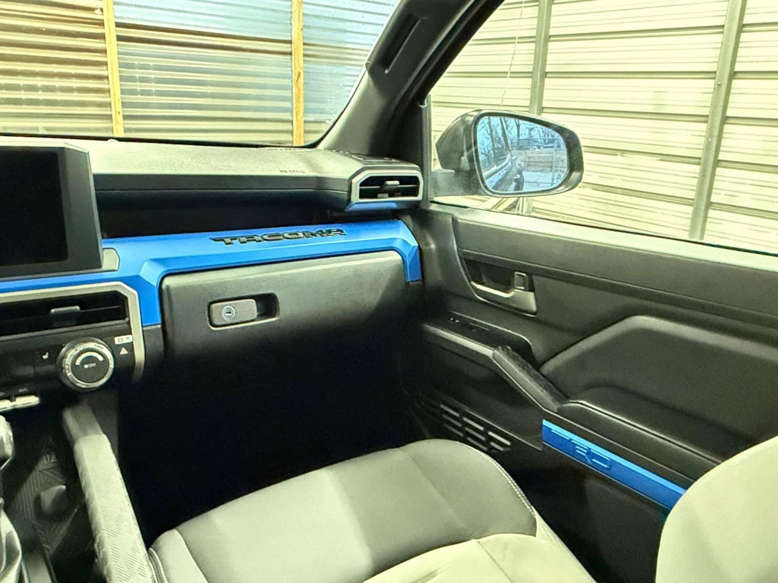 Thumbnail: 2025 Toyota Tacoma - 33