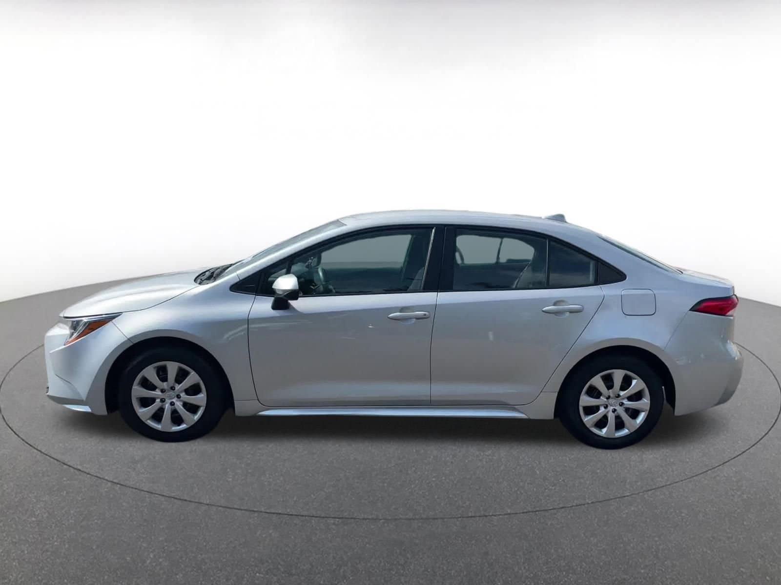 Thumbnail: 2024 Toyota Corolla - 9