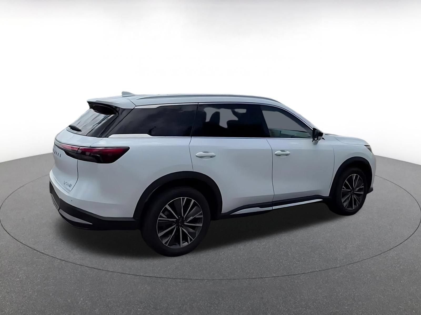 Thumbnail: 2026 INFINITI QX60 - 12