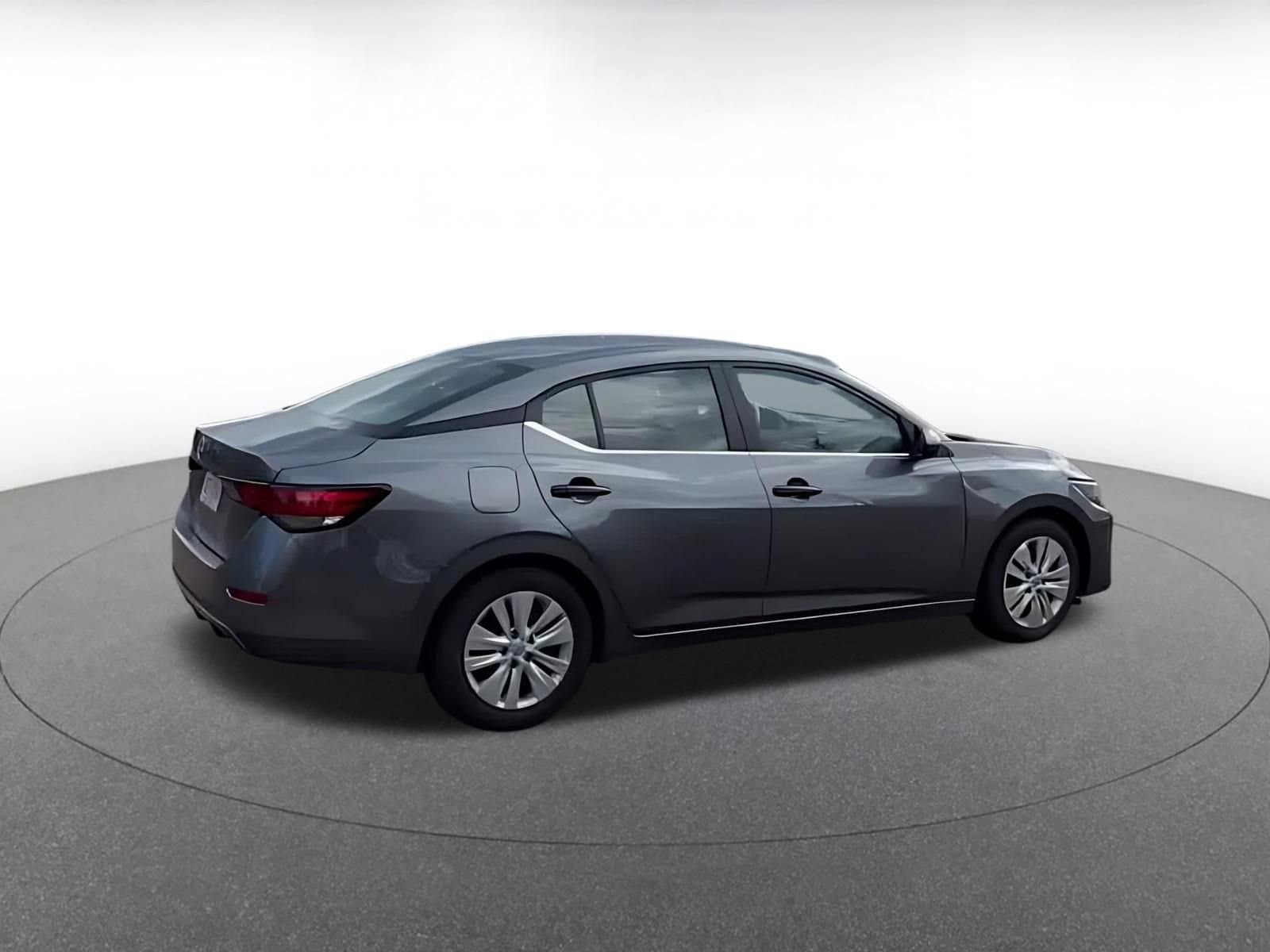Thumbnail: 2025 Nissan Sentra - 11