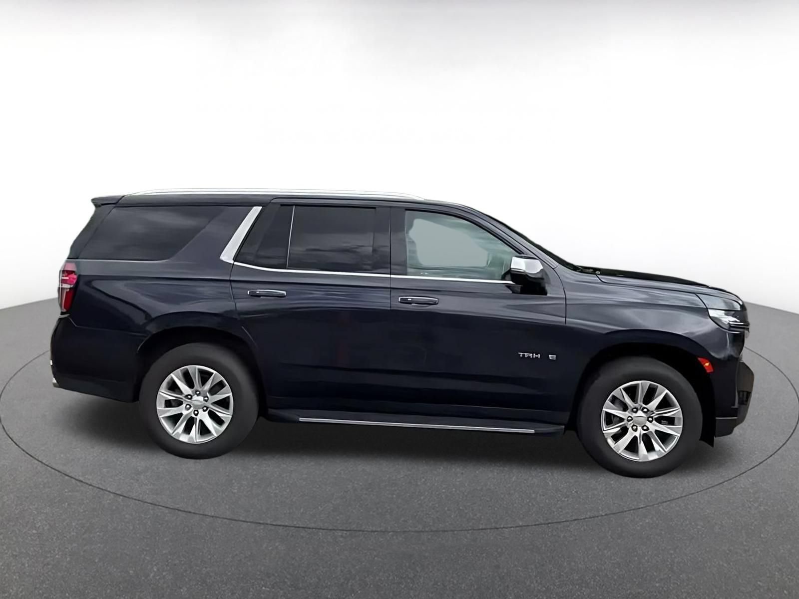 Thumbnail: 2023 Chevrolet Tahoe - 15