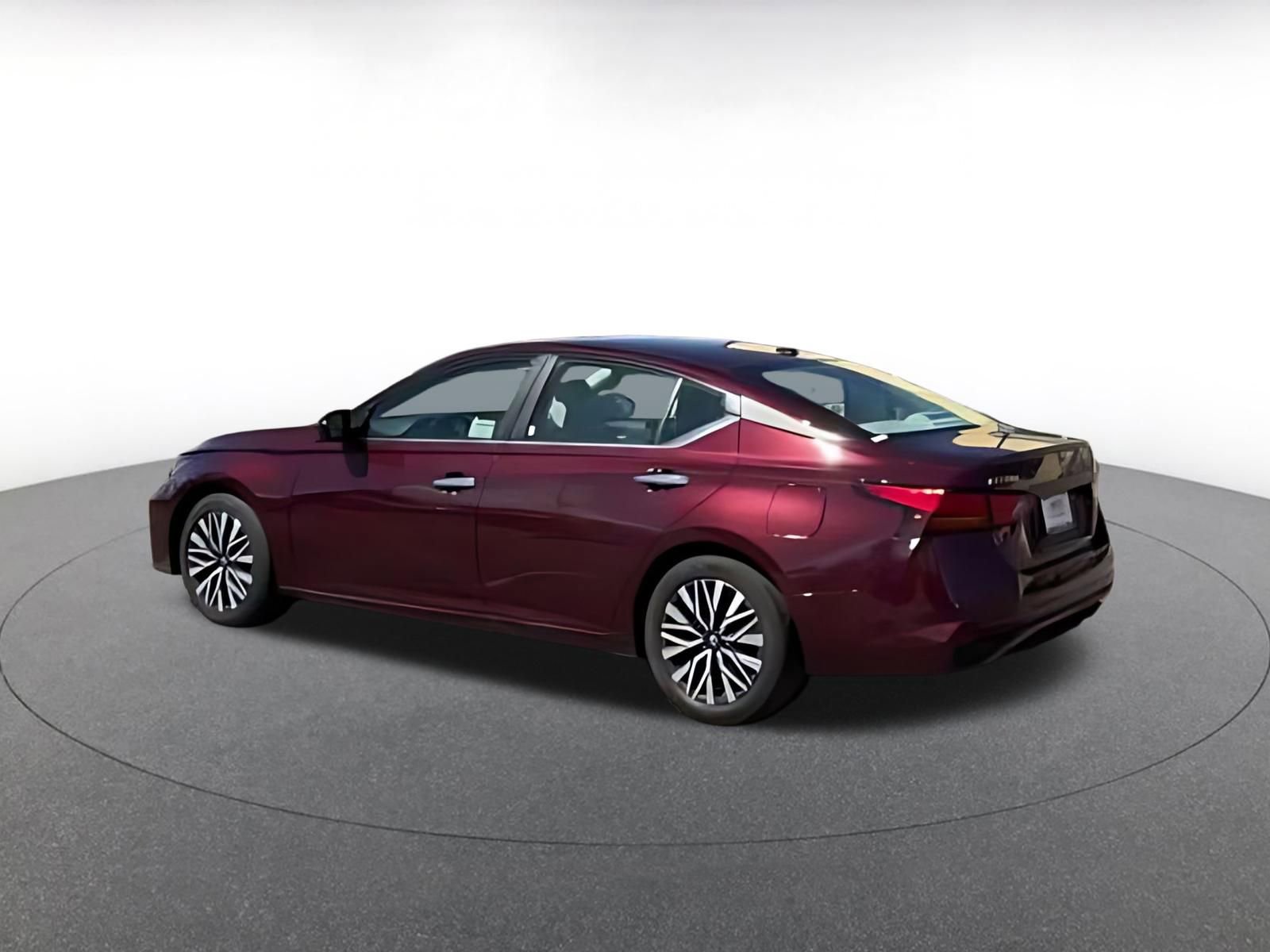 Thumbnail: 2025 Nissan Altima - 14