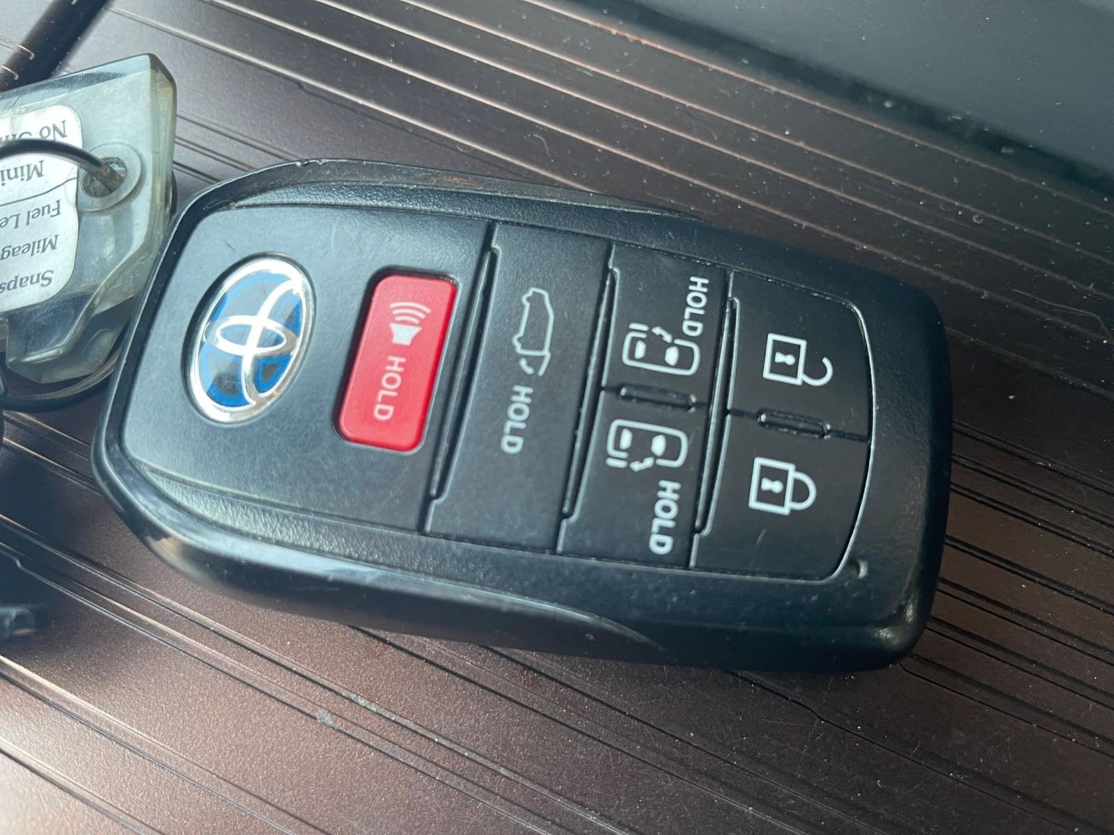 Thumbnail: 2024 Toyota Sienna - 22
