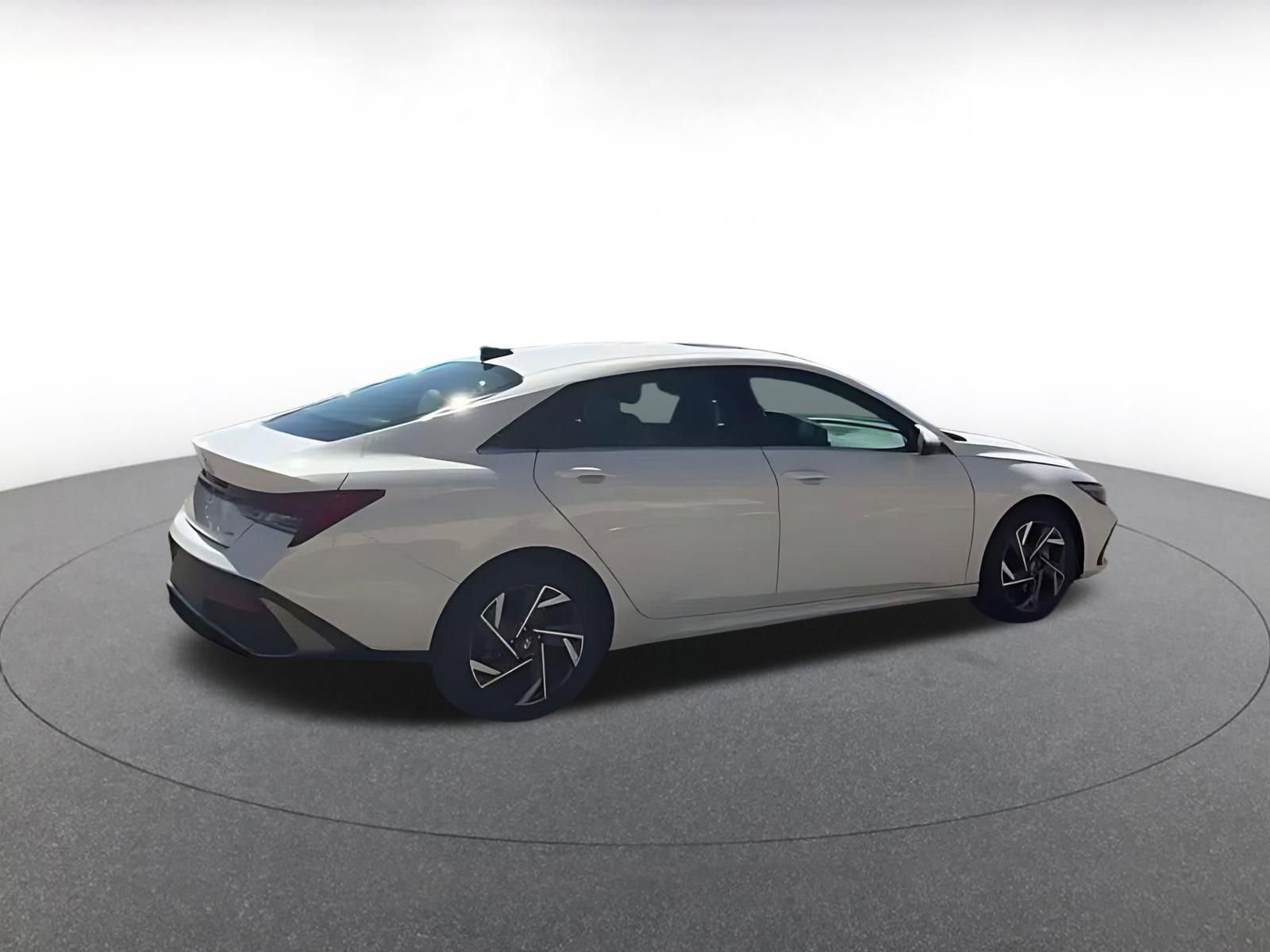 Thumbnail: 2025 Hyundai Elantra - 9