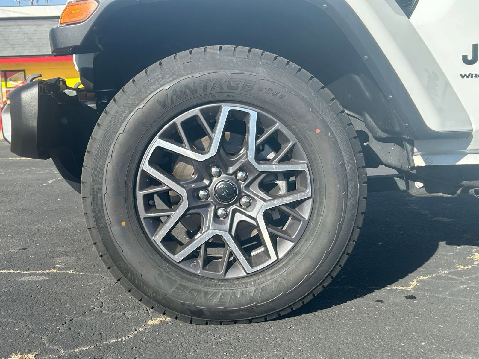 Thumbnail: 2025 Jeep Wrangler - 30