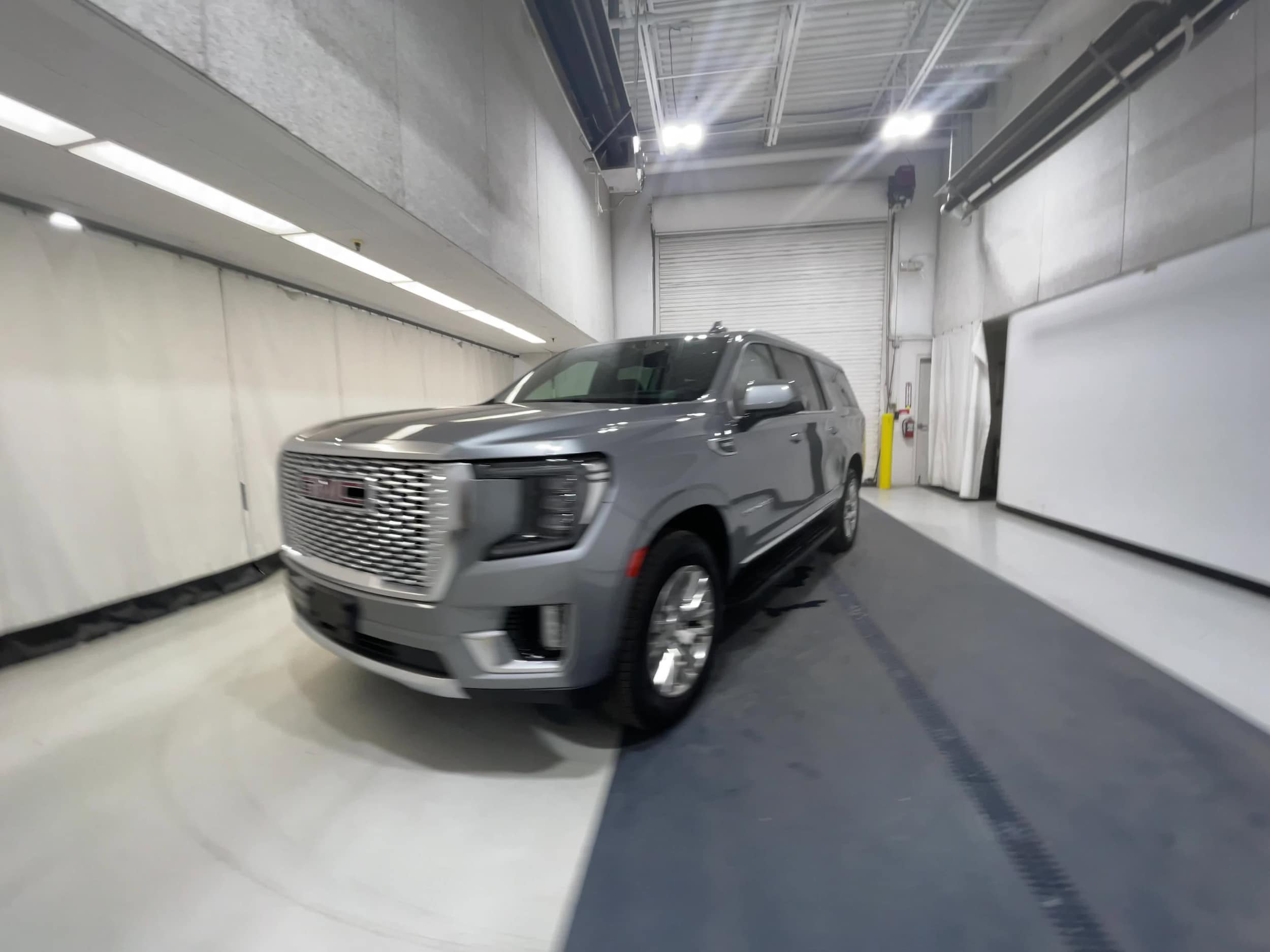 2023 GMC Yukon XL Denali 6