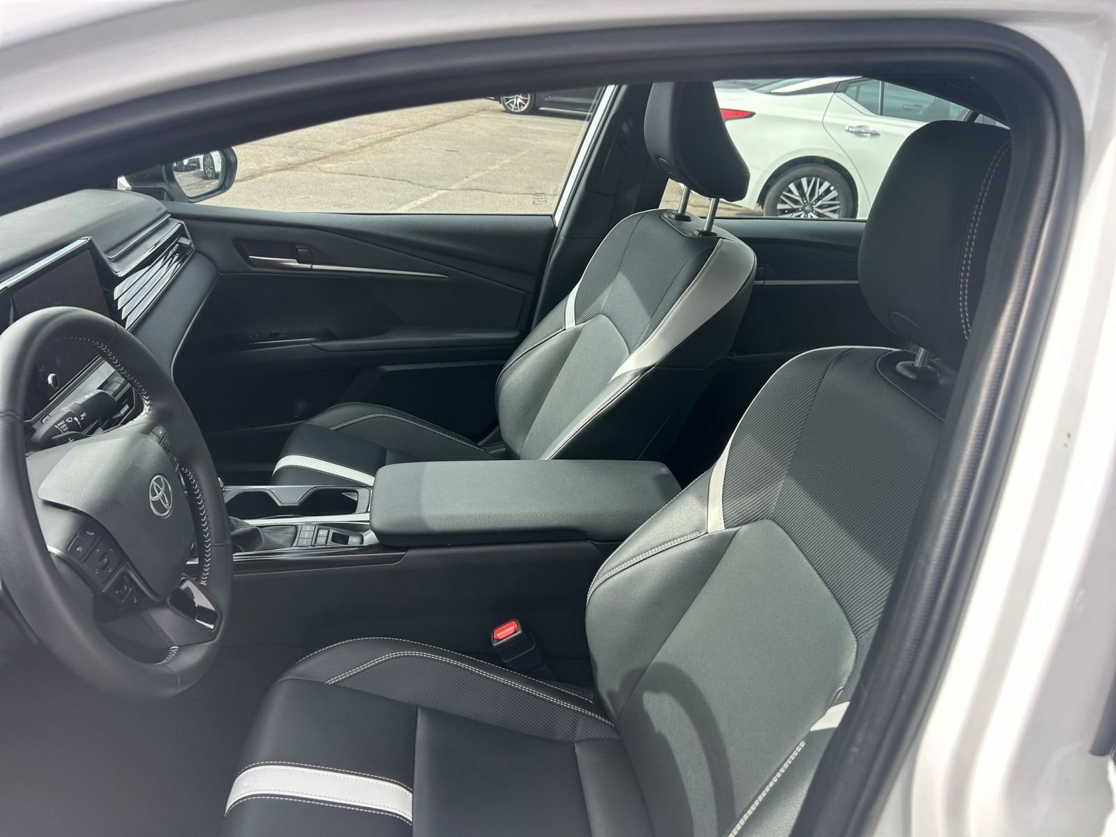 Thumbnail: 2025 Toyota Camry - 24