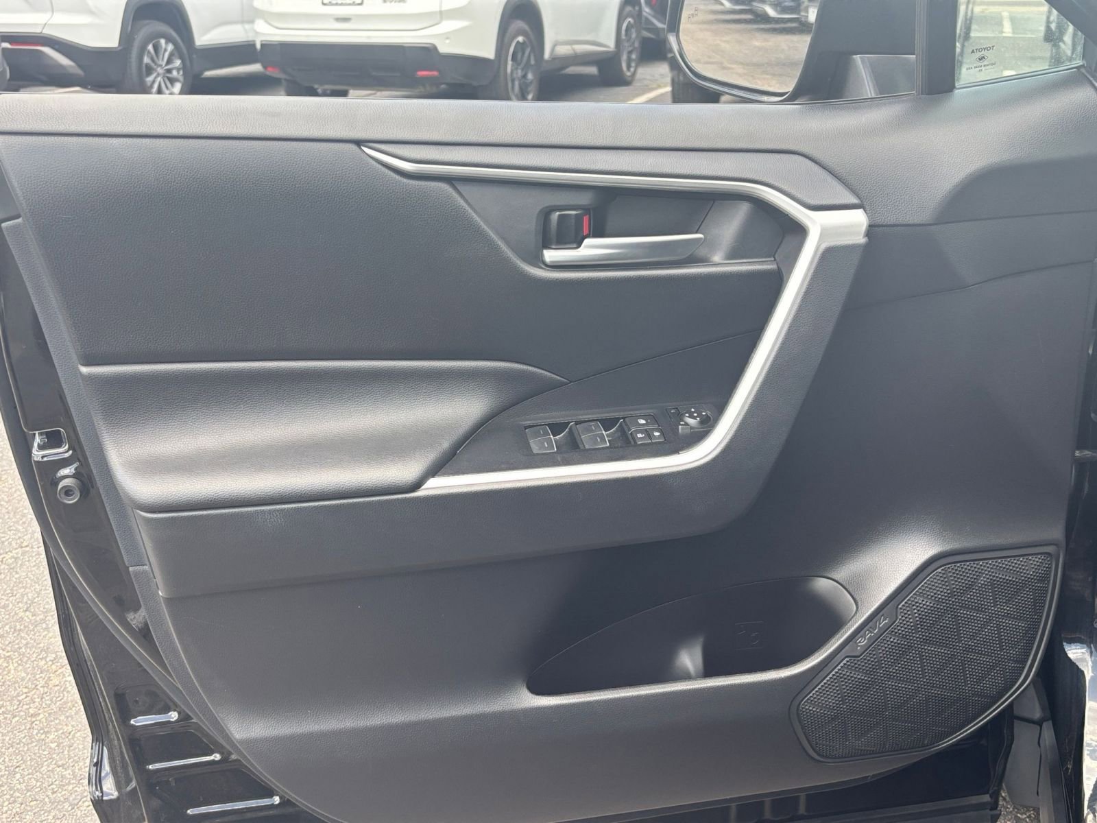 Thumbnail: 2025 Toyota RAV4 - 18