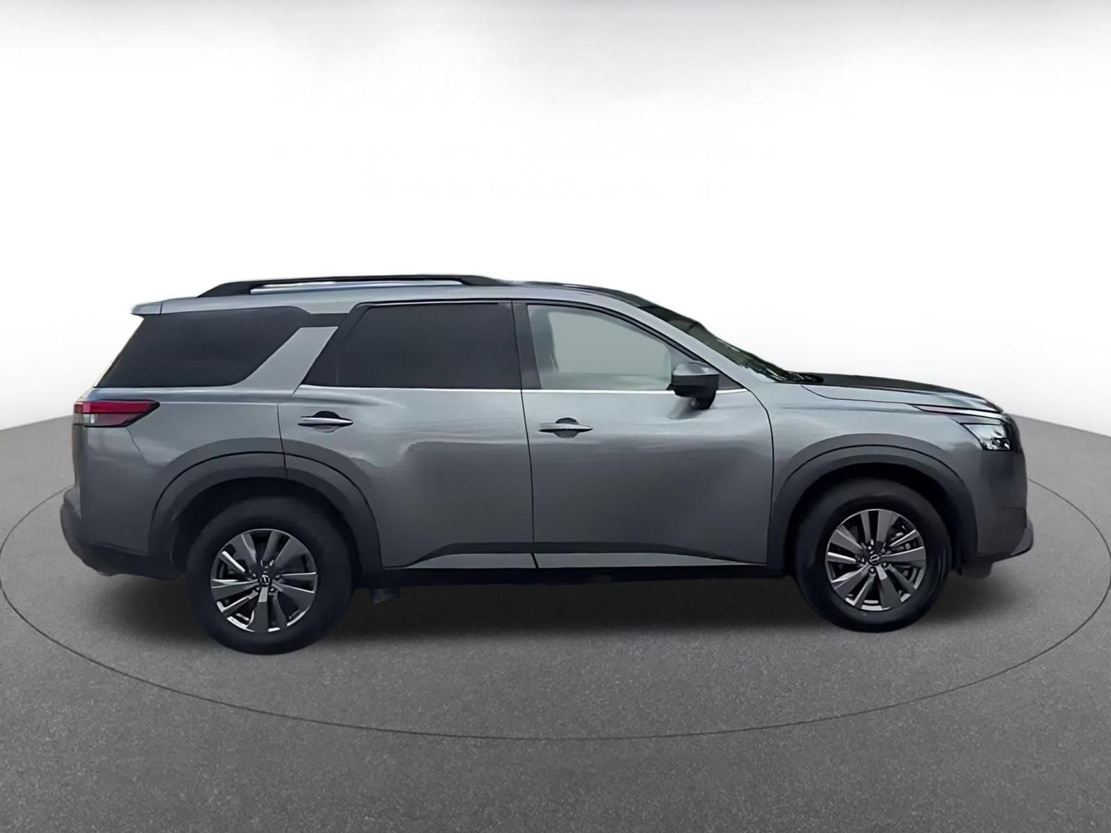 Thumbnail: 2025 Nissan Pathfinder - 13