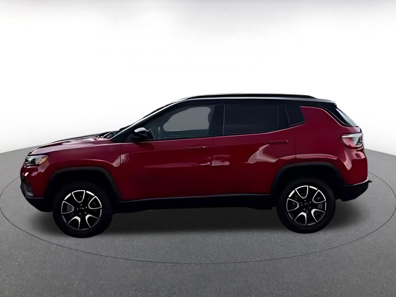 Thumbnail: 2025 Jeep Compass - 15