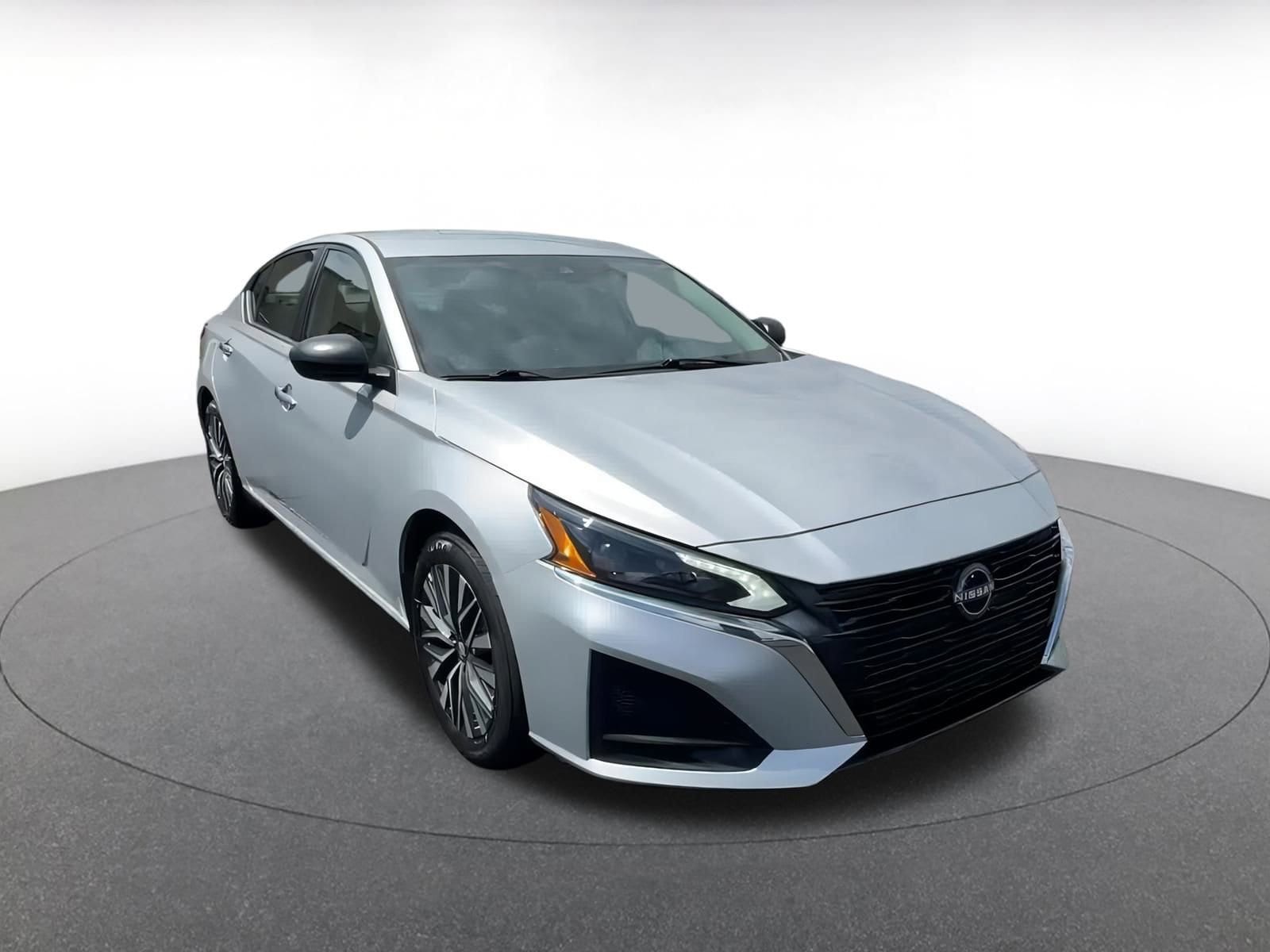 Thumbnail: 2024 Nissan Altima - 3