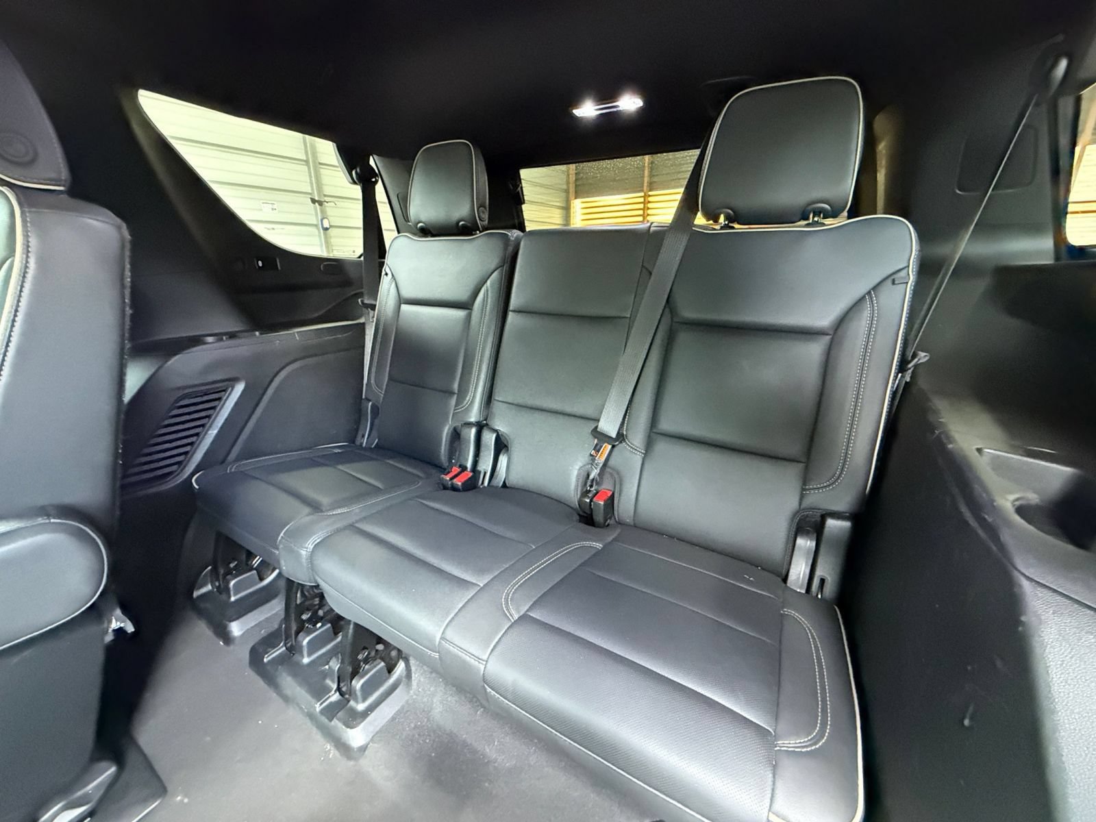 Thumbnail: 2023 Chevrolet Tahoe - 30