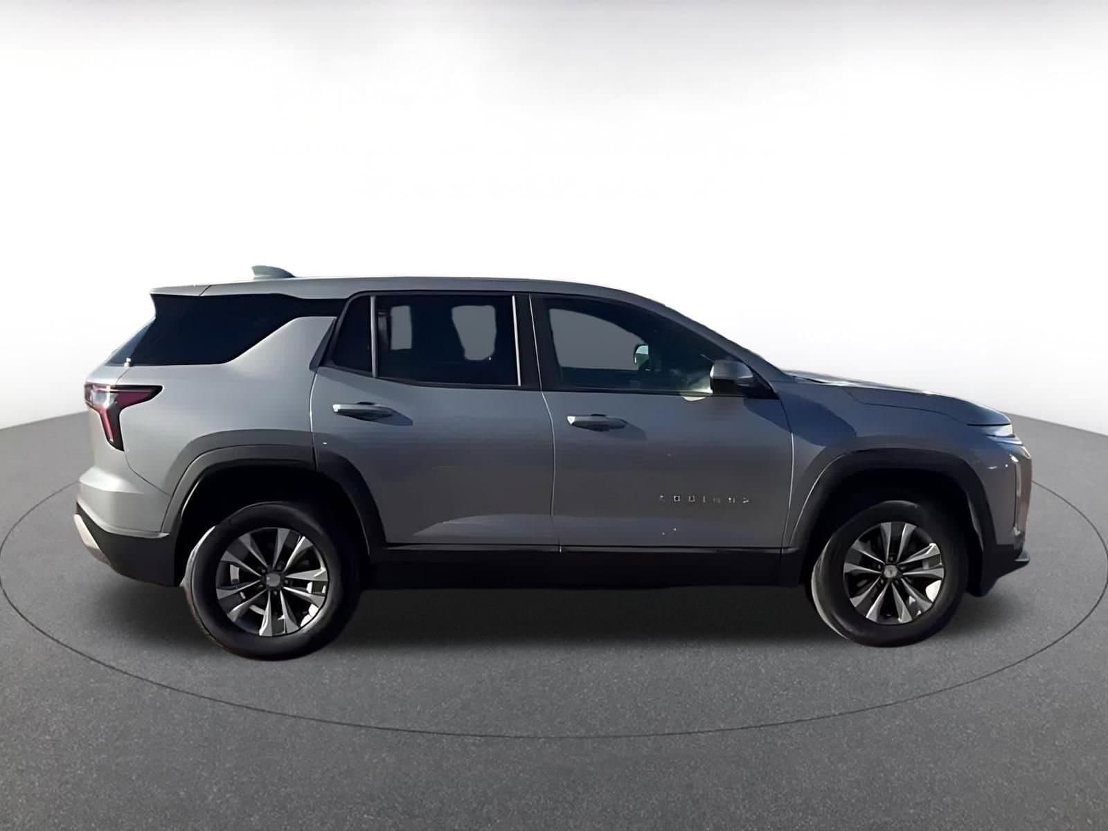 Thumbnail: 2025 Chevrolet Equinox - 9