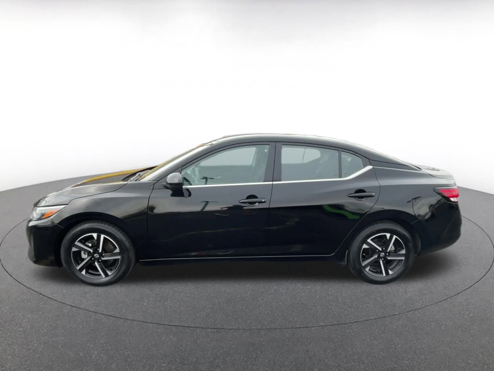 Thumbnail: 2024 Nissan Sentra - 9